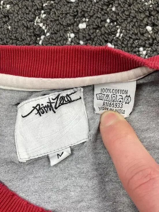 2000's Distressed Raglan Style Point Zero T-Shirt - Picture 3 of 5